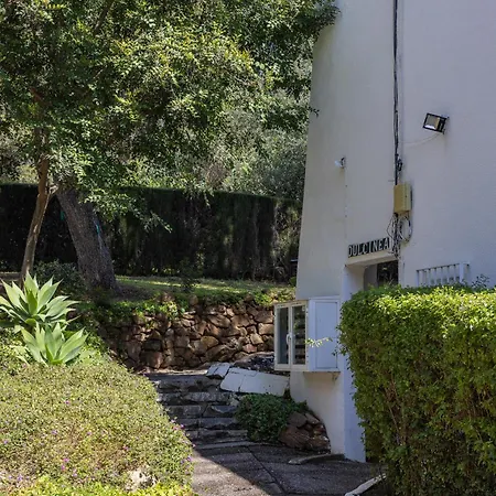 Ar4 Cosy, One-bed With Sea Views דירה *