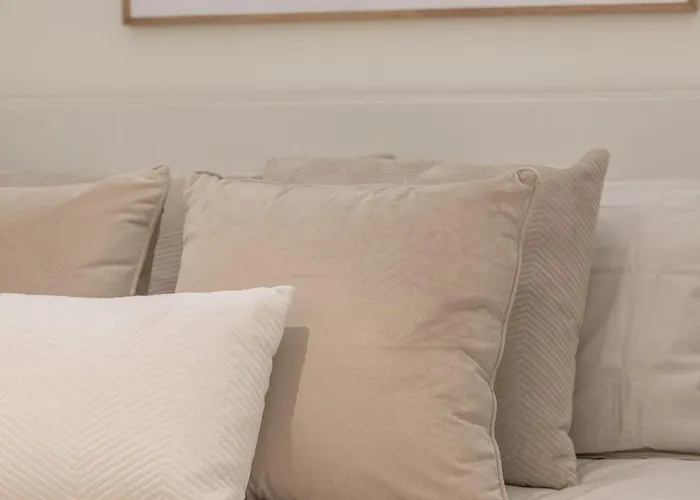 Appartement Ar4 Cosy, One-bed With Sea Views